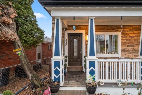 Tiny photo for 3215 Valleyview Drive, Columbus, OH 43204 (MLS # 226000649)