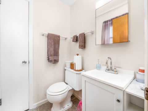 Tiny photo for 1639 E Cooke Road, Columbus, OH 43224 (MLS # 226022138)