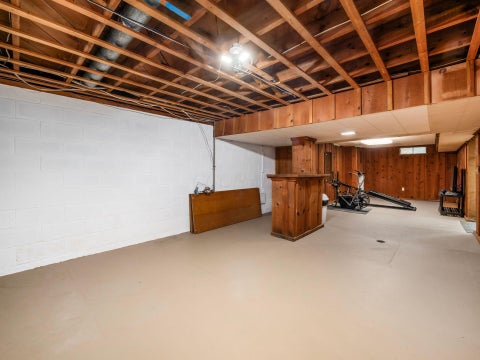 Tiny photo for 1639 E Cooke Road, Columbus, OH 43224 (MLS # 226022138)