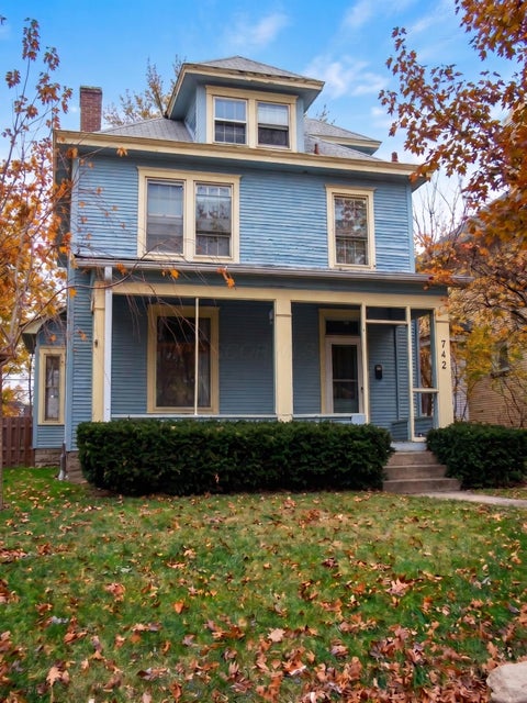 142 E Northwood Avenue,  OH 43201