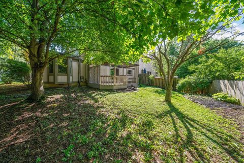 Tiny photo for 105 Kinder Place, Columbus, OH 43230 (MLS # 226022147)