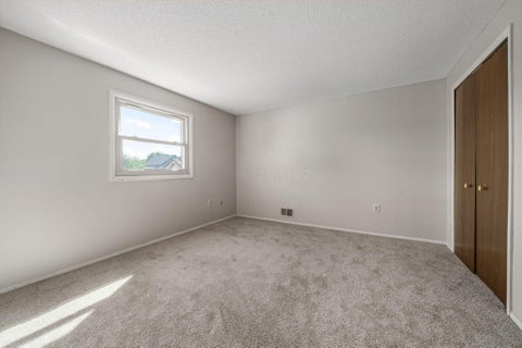Tiny photo for 105 Kinder Place, Columbus, OH 43230 (MLS # 226022147)