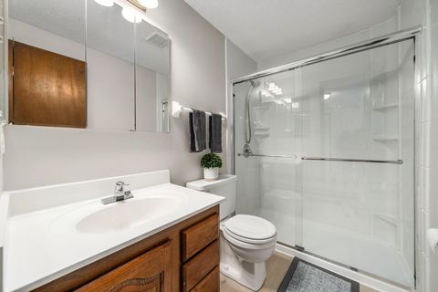Tiny photo for 105 Kinder Place, Columbus, OH 43230 (MLS # 226022147)