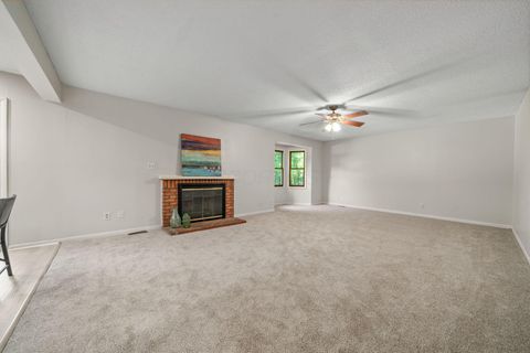 Tiny photo for 105 Kinder Place, Columbus, OH 43230 (MLS # 226022147)