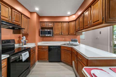 Tiny photo for 105 Kinder Place, Columbus, OH 43230 (MLS # 226022147)