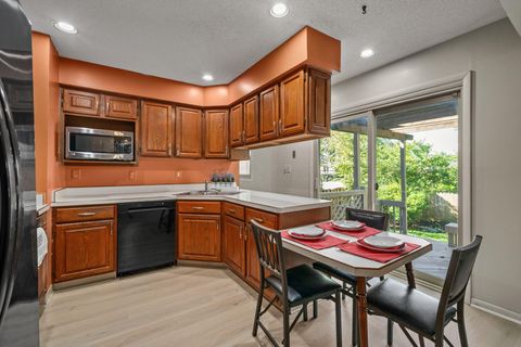 Tiny photo for 105 Kinder Place, Columbus, OH 43230 (MLS # 226022147)