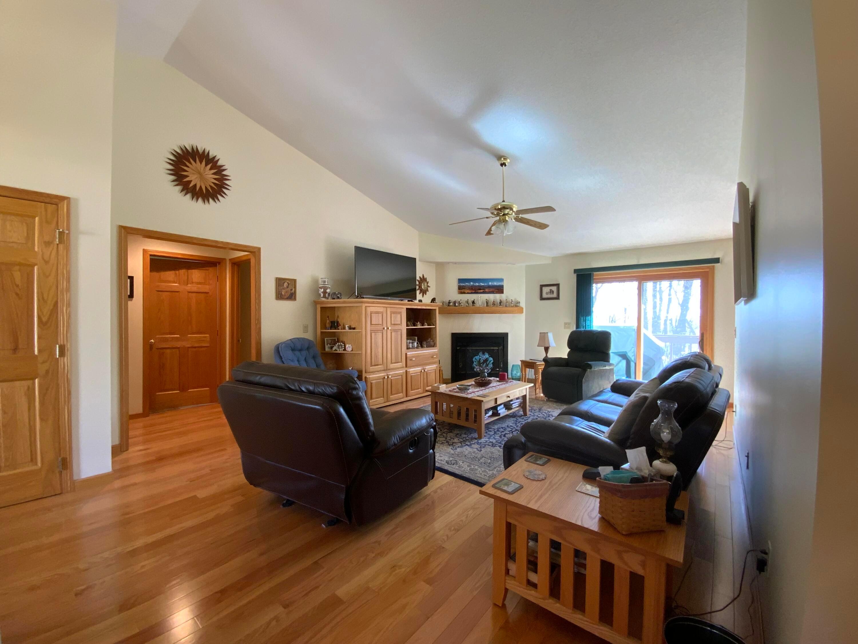 51 Hillview Court, Howard, Ohio image 3