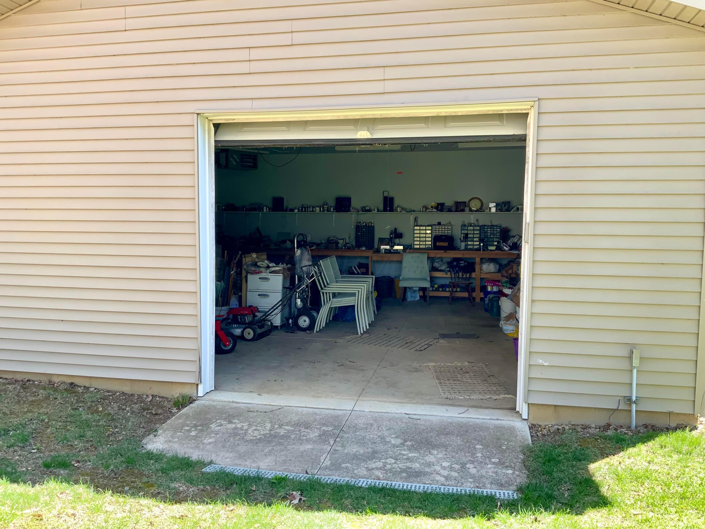 51 Hillview Court, Howard, Ohio image 38