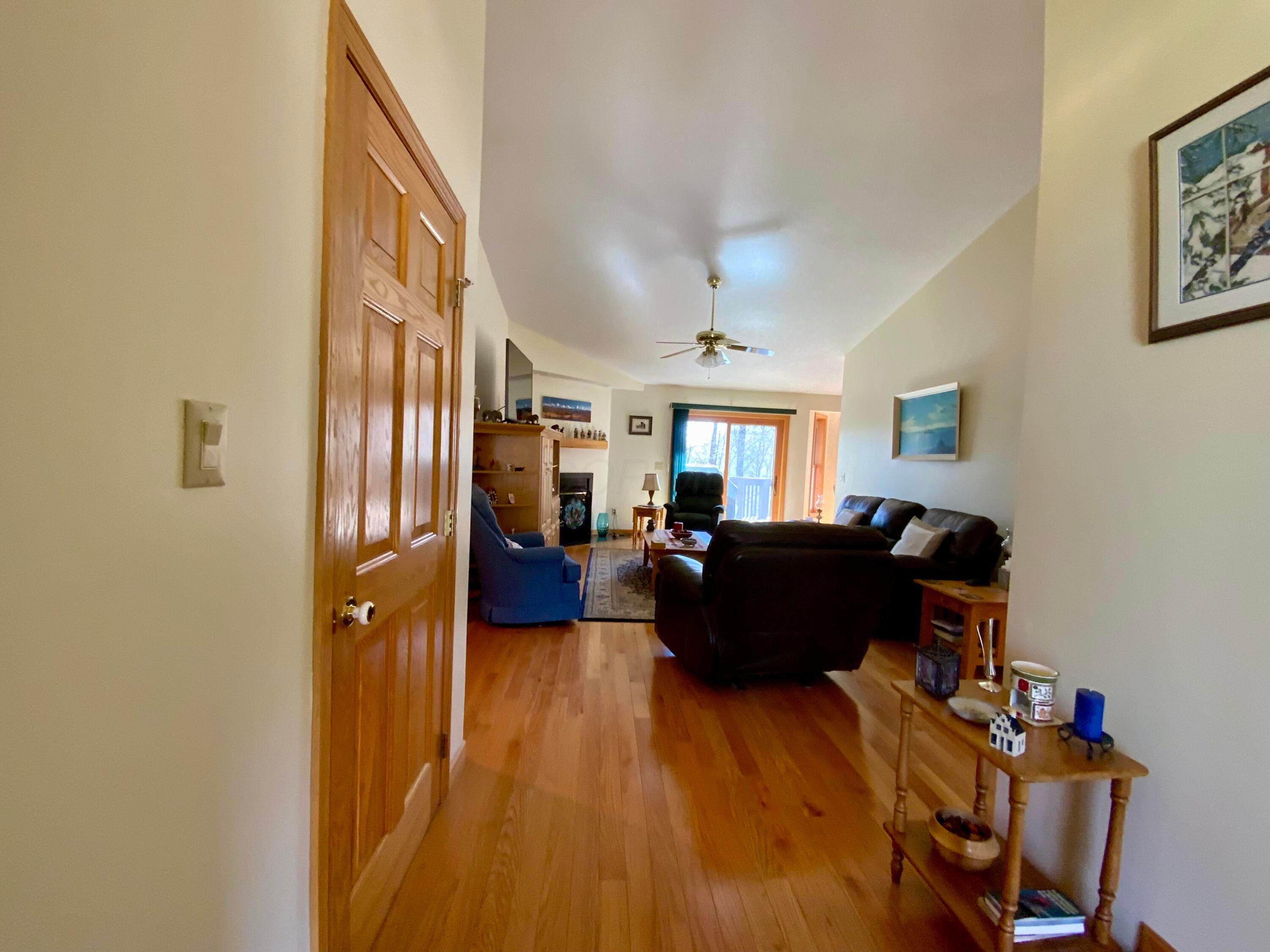 51 Hillview Court, Howard, Ohio image 2