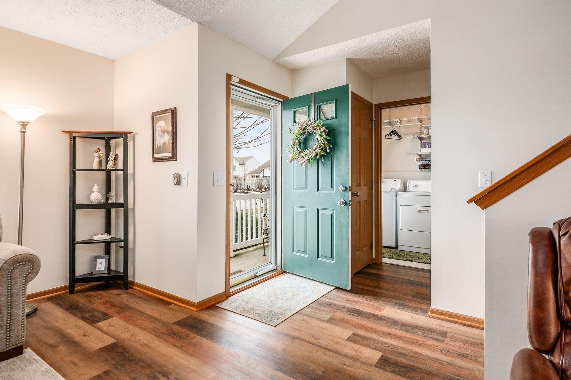 6085 Eden Valley Drive, Westerville, Ohio image 8