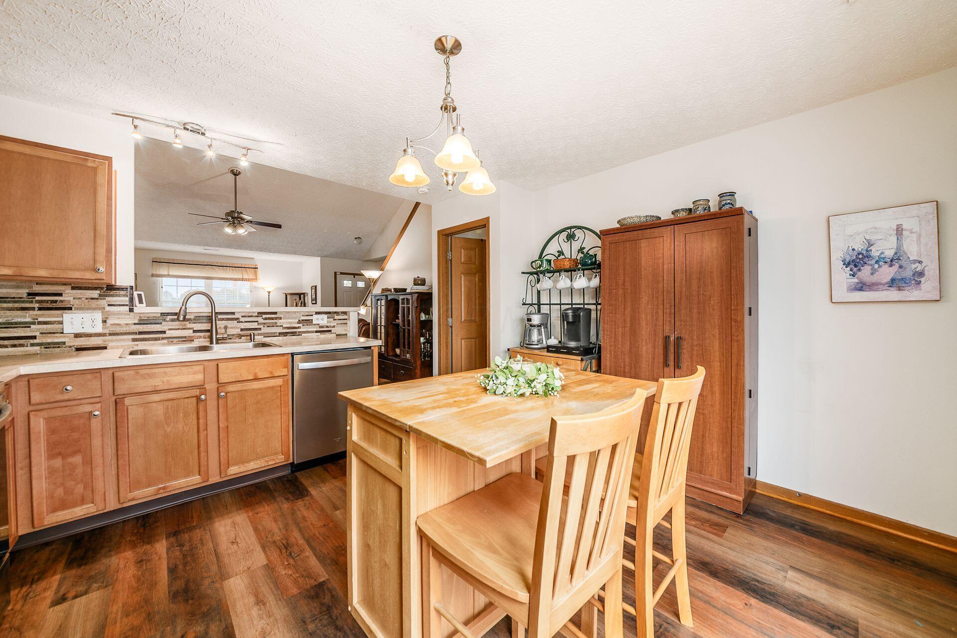 6085 Eden Valley Drive, Westerville, Ohio image 21