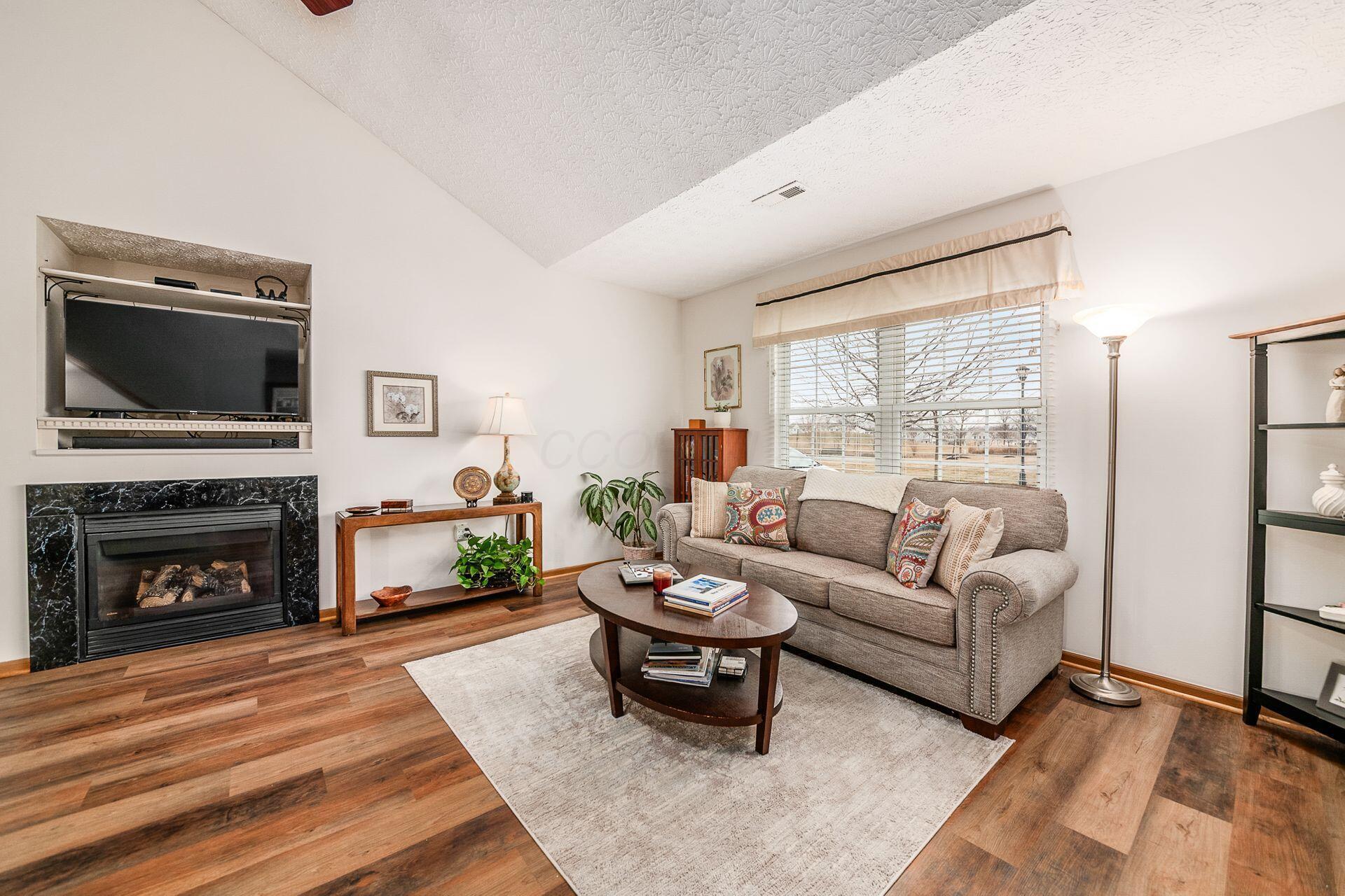6085 Eden Valley Drive, Westerville, Ohio image 11