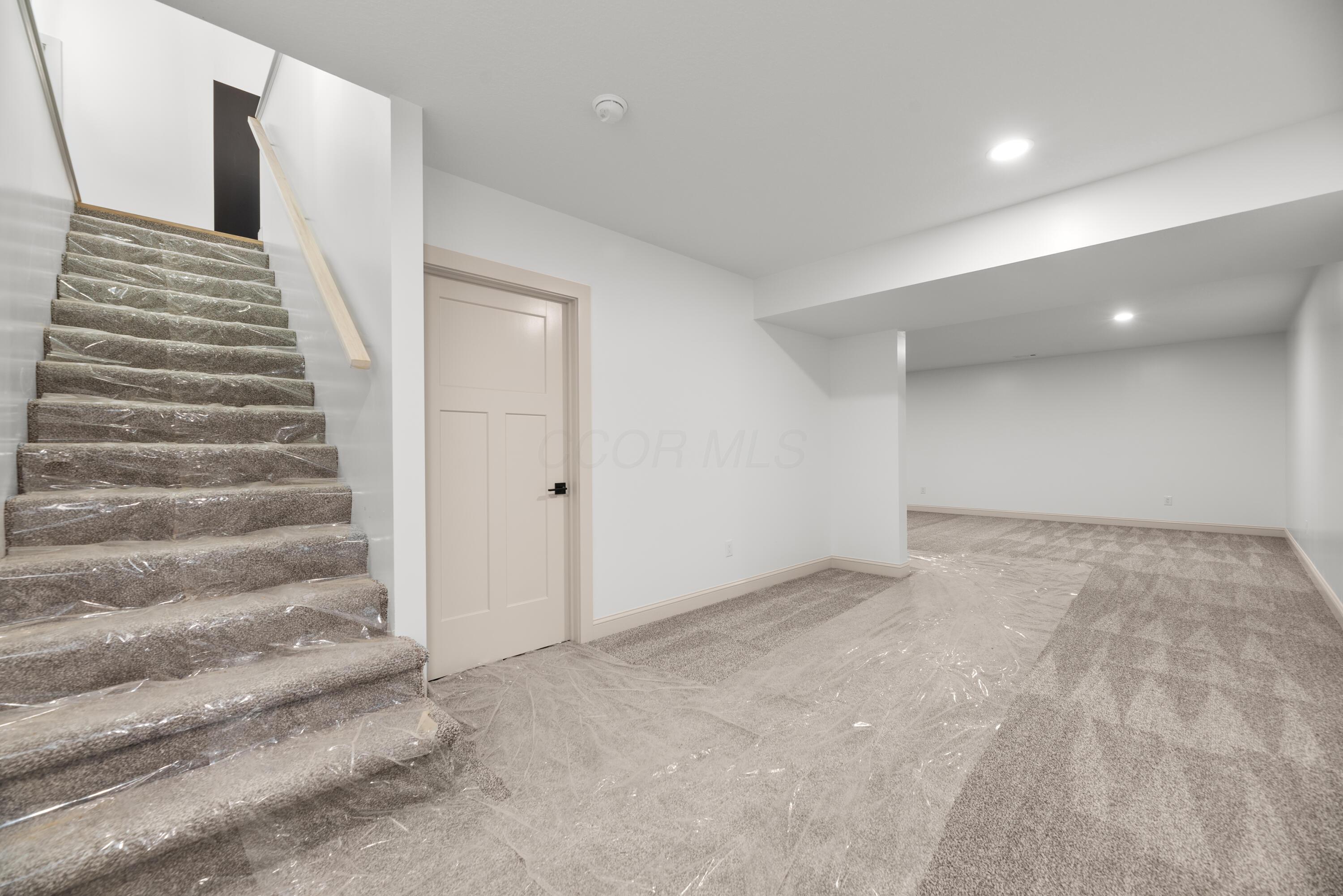27 Brooklawn Court, Howard, Ohio image 31