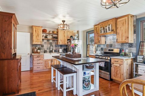 Photo of 54 Priest Lane NE, Newark, OH 43055 (MLS # 225042039)