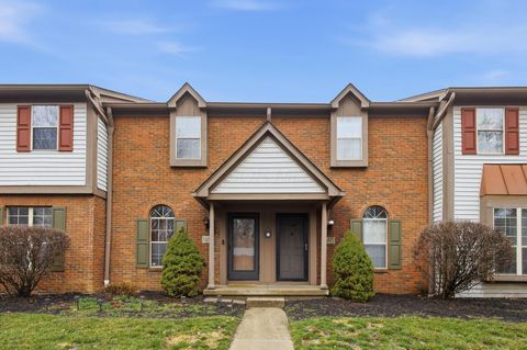 Photo of 5874 Aqua Bay Drive, Columbus, OH 43235 (MLS # 226006339)