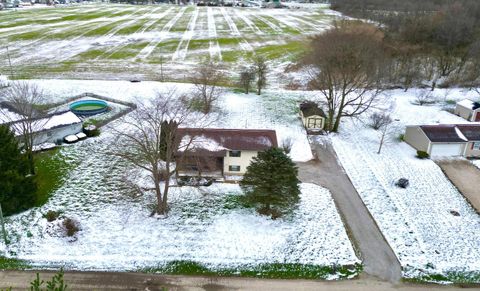 Photo of 161 Lana Lane, Chillicothe, OH 45601 (MLS # 226008162)