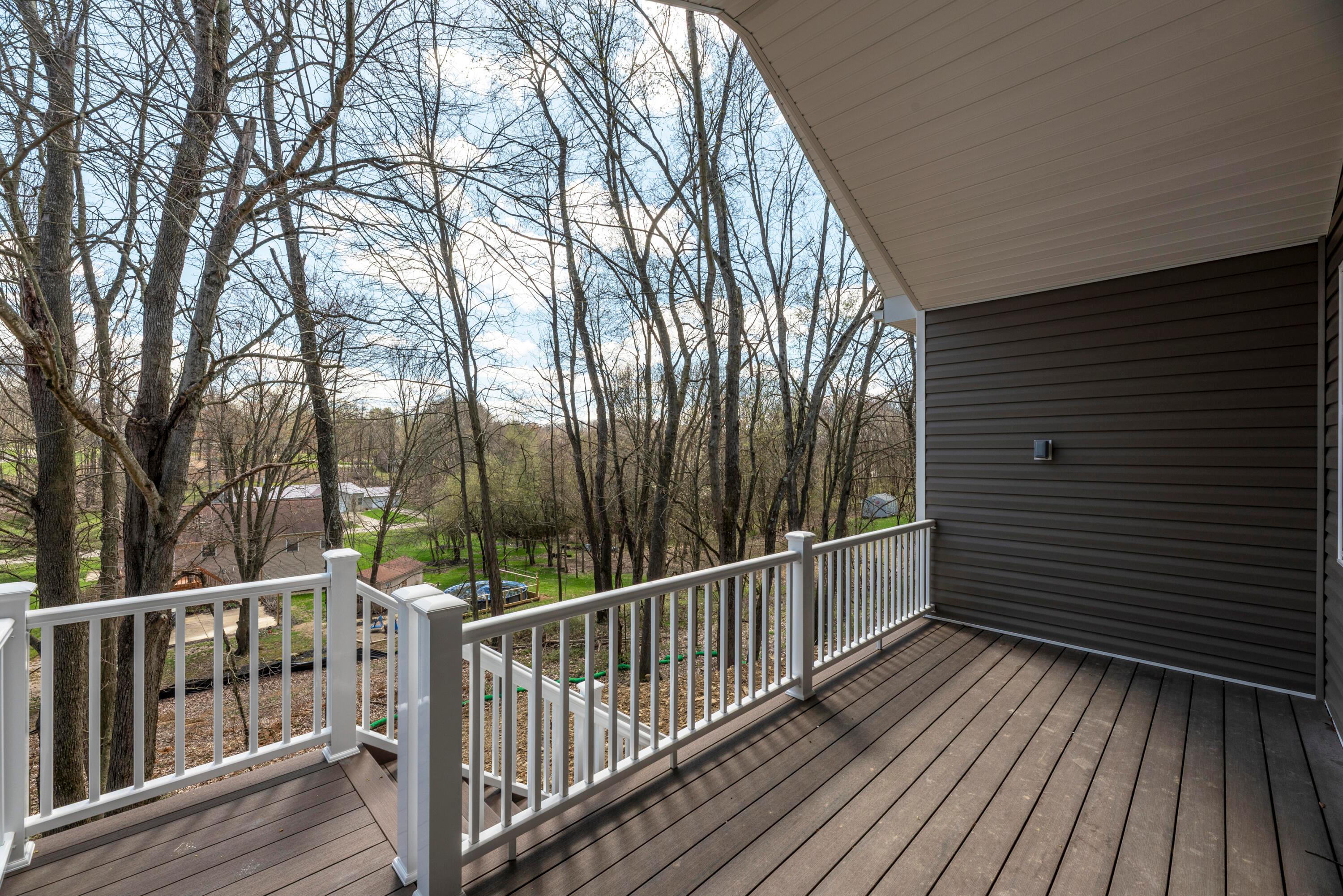 698 Grand Valley Drive, Howard, Ohio image 9