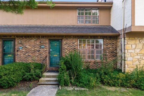 Photo of 6205 Stornoway Drive S, Columbus, OH 43213 (MLS # 226024642)