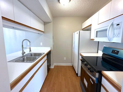 Tiny photo for 1999 Jasper Lane 24A #24A, Hilliard, OH 43026 (MLS # 225045192)