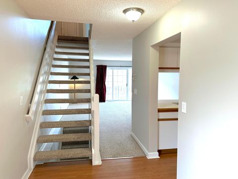 Tiny photo for 1999 Jasper Lane 24A #24A, Hilliard, OH 43026 (MLS # 225045192)