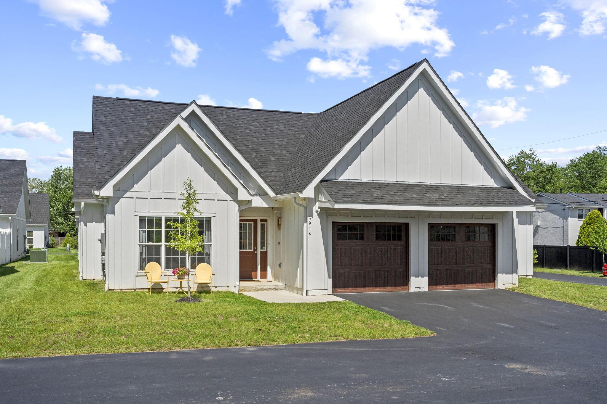 3918 Logan Court, Hilliard, Ohio image 2