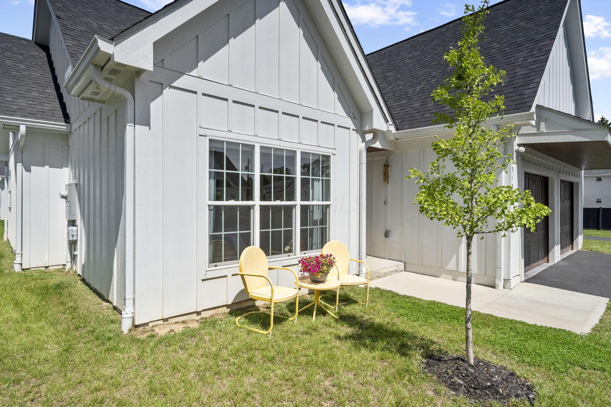 3918 Logan Court, Hilliard, Ohio image 4