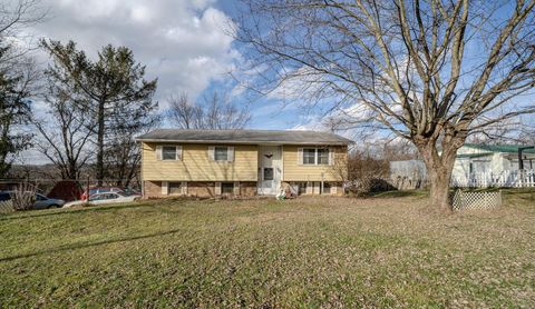 Photo of 3965 Old Coopermill Road, Zanesville, OH 43701 (MLS # 226000848)