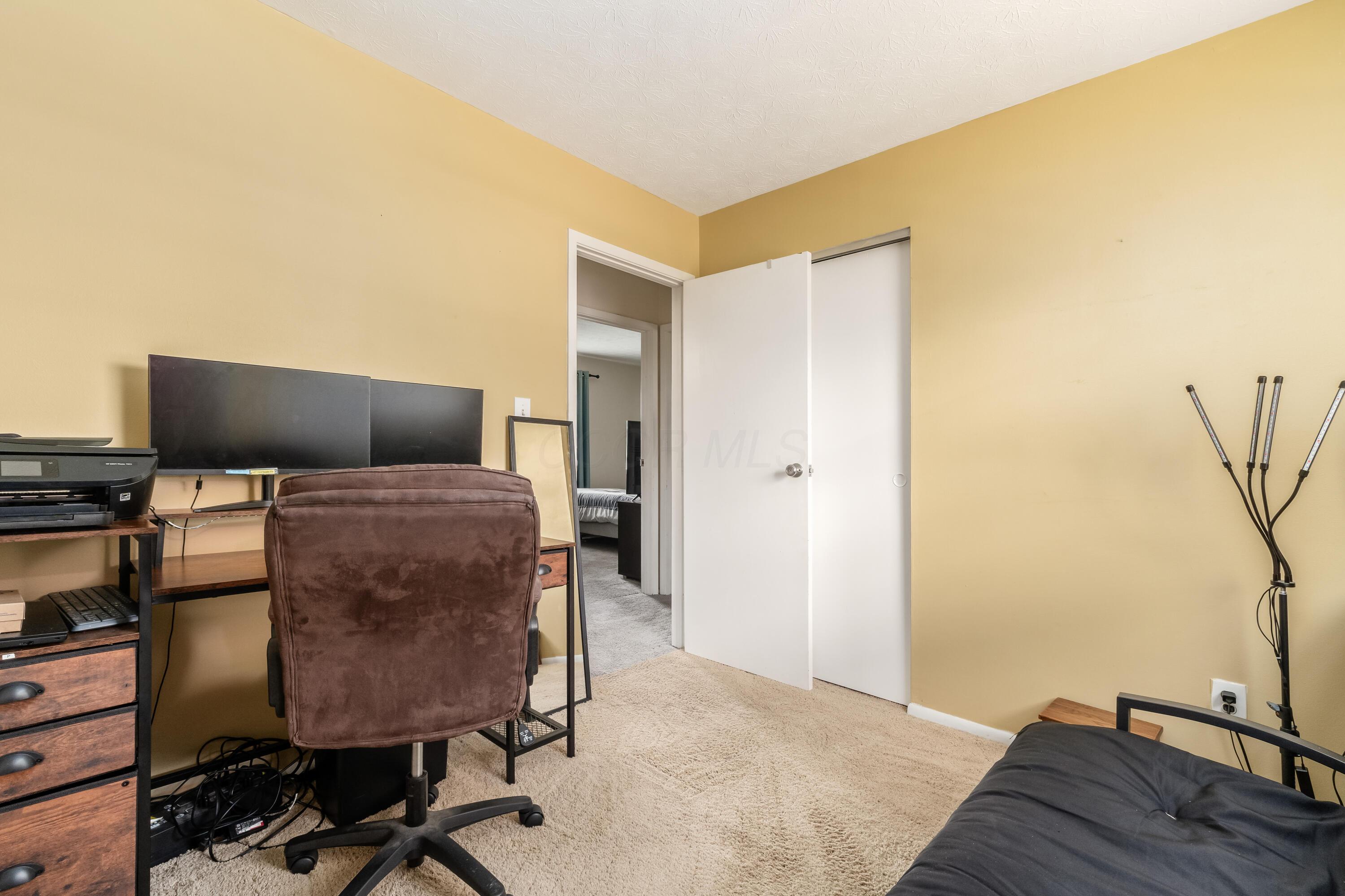 6065 Batavia Road, Westerville, Ohio image 13