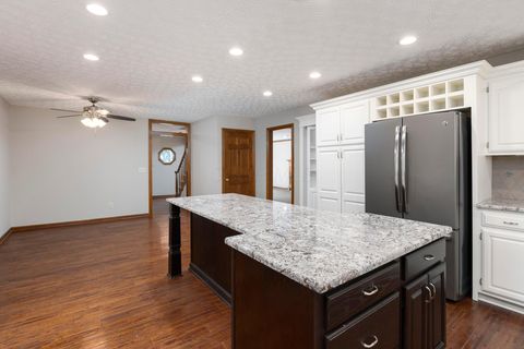 Tiny photo for 11388 Huntington Way NW, Pickerington, OH 43147 (MLS # 225037571)