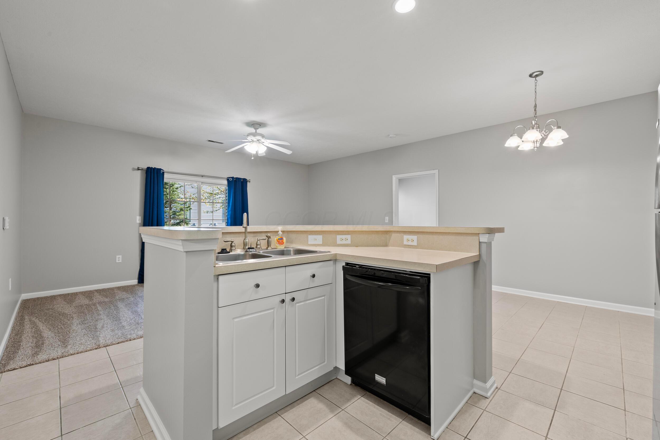 641 Spring Valley Drive, Lewis Center, Ohio image 13