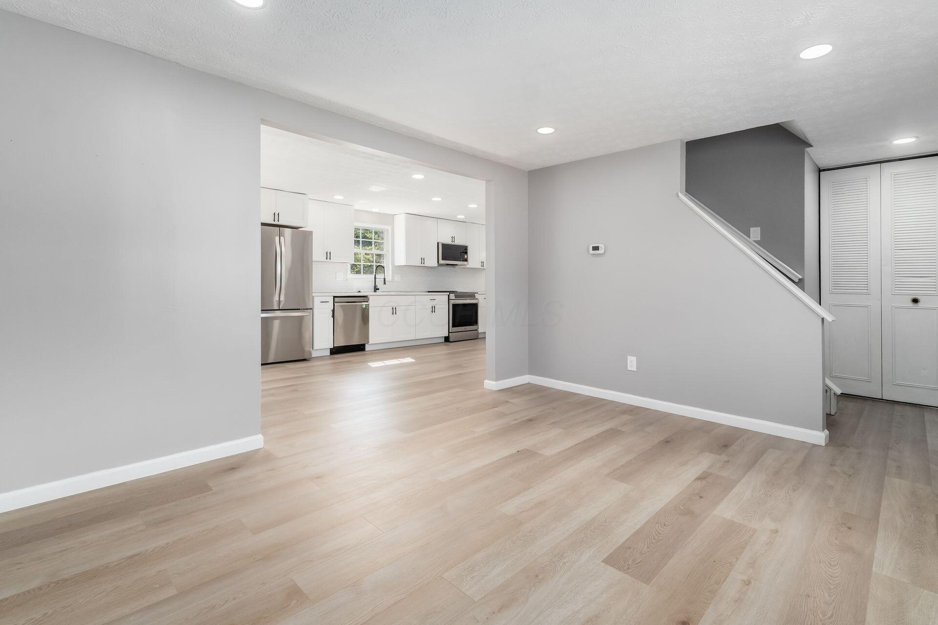 1095 Belle Meade Place