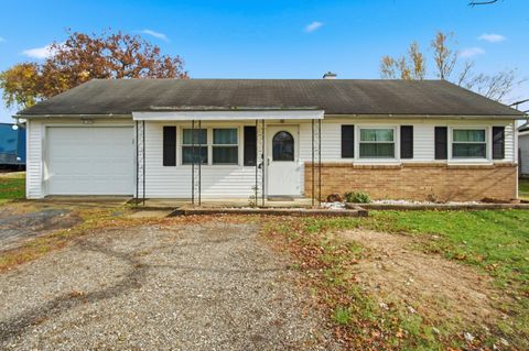 Photo of 3042 Cypress Drive, Newark, OH 43055 (MLS # 225042673)