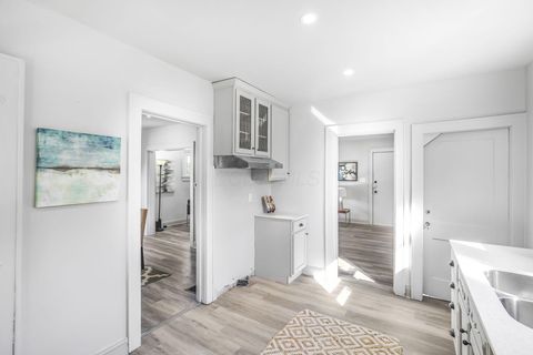 Tiny photo for 971 Fairwood Avenue, Columbus, OH 43206 (MLS # 225037741)