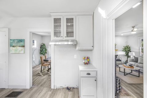 Tiny photo for 971 Fairwood Avenue, Columbus, OH 43206 (MLS # 225037741)