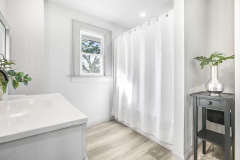 Tiny photo for 971 Fairwood Avenue, Columbus, OH 43206 (MLS # 225037741)