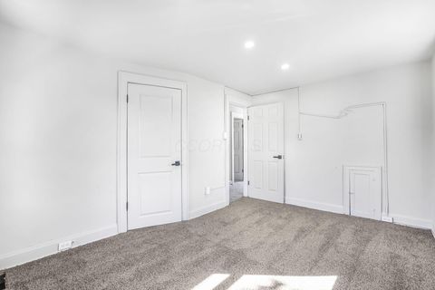 Tiny photo for 971 Fairwood Avenue, Columbus, OH 43206 (MLS # 225037741)