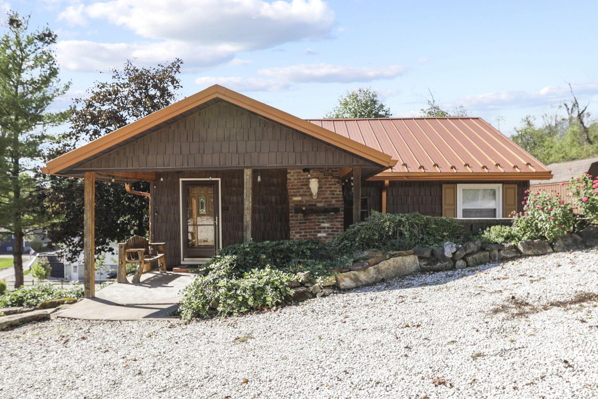23368 Lashley Road, Senecaville, Ohio image 1