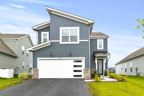 Photo of 3361 Shoal Way, Powell, OH 43065 (MLS # 226010848)