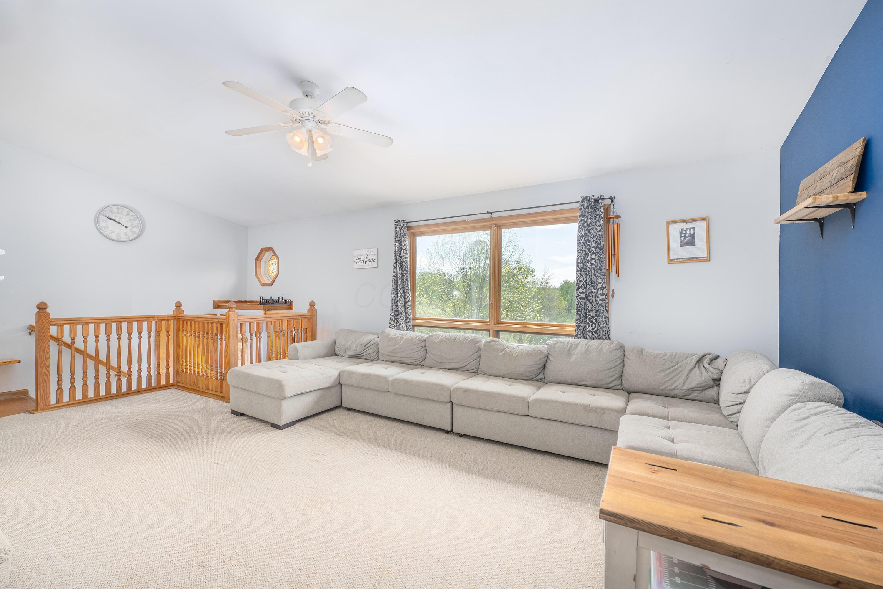116 Heatherwood Drive, Howard, Ohio image 4