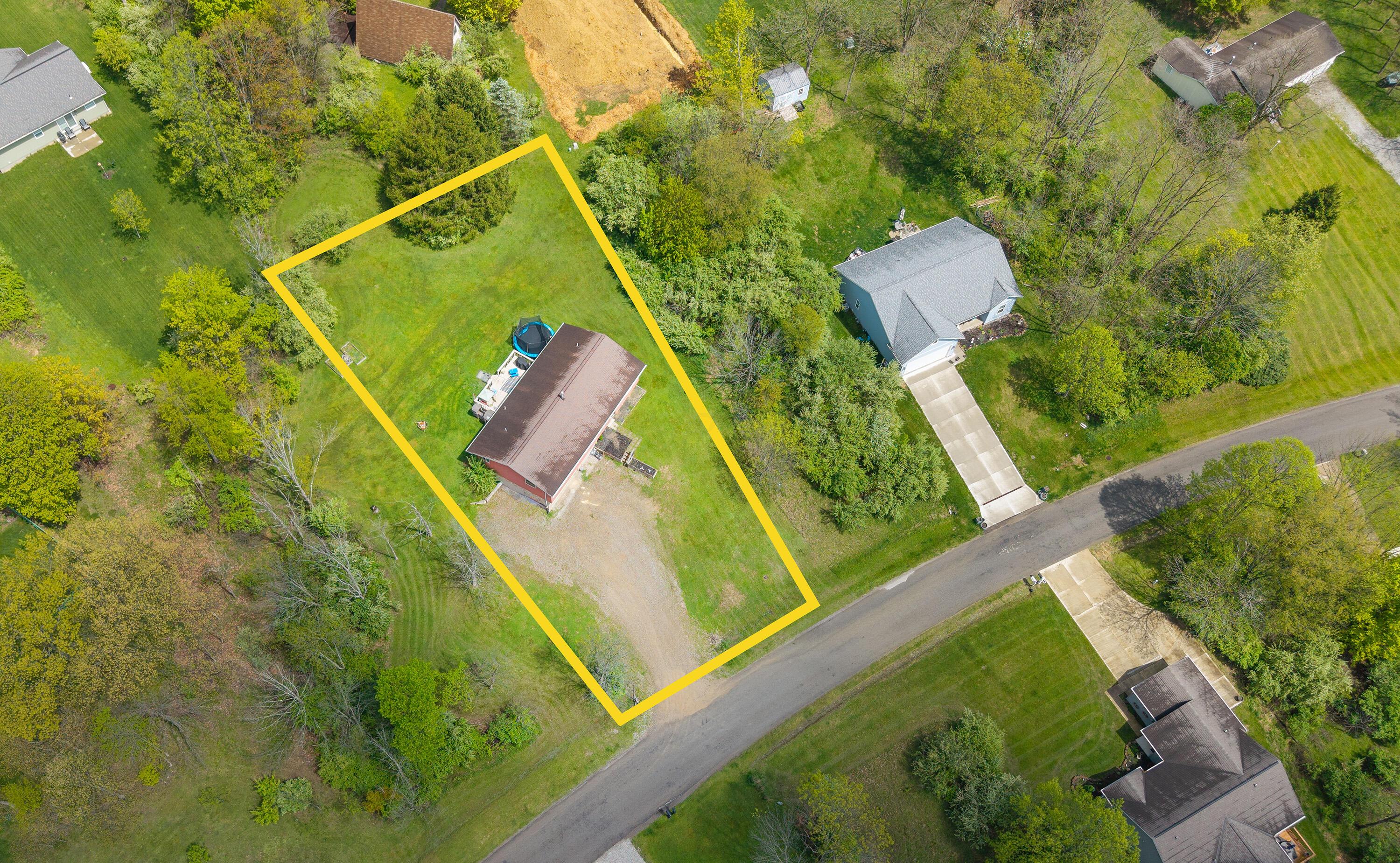 116 Heatherwood Drive, Howard, Ohio image 25