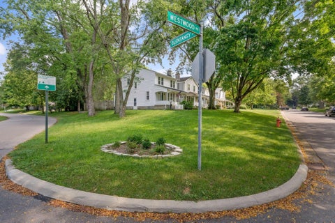 Tiny photo for 280 Westwood Road, Columbus, OH 43214 (MLS # 226036122)