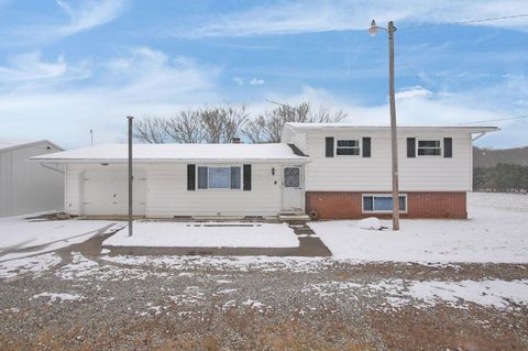 Photo of 10468 Loches Road, Saint Louisville, OH 43071 (MLS # 226006157)