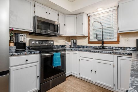 Tiny photo for 10348 York Road SW, Etna, OH 43105 (MLS # 225044341)