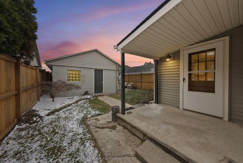 Tiny photo for 1103 Michigan Avenue, Columbus, OH 43201 (MLS # 226005494)