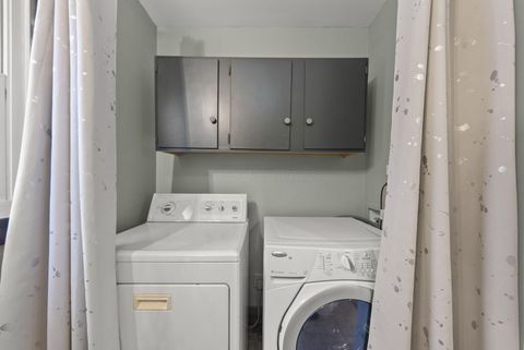 Tiny photo for 1103 Michigan Avenue, Columbus, OH 43201 (MLS # 226005494)