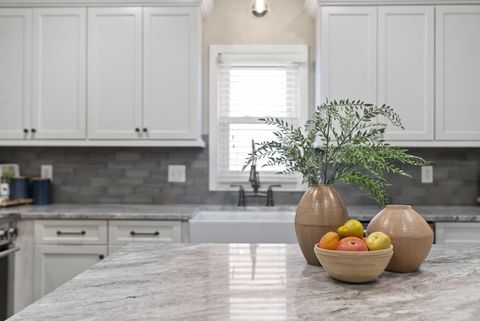 Tiny photo for 1103 Michigan Avenue, Columbus, OH 43201 (MLS # 226005494)