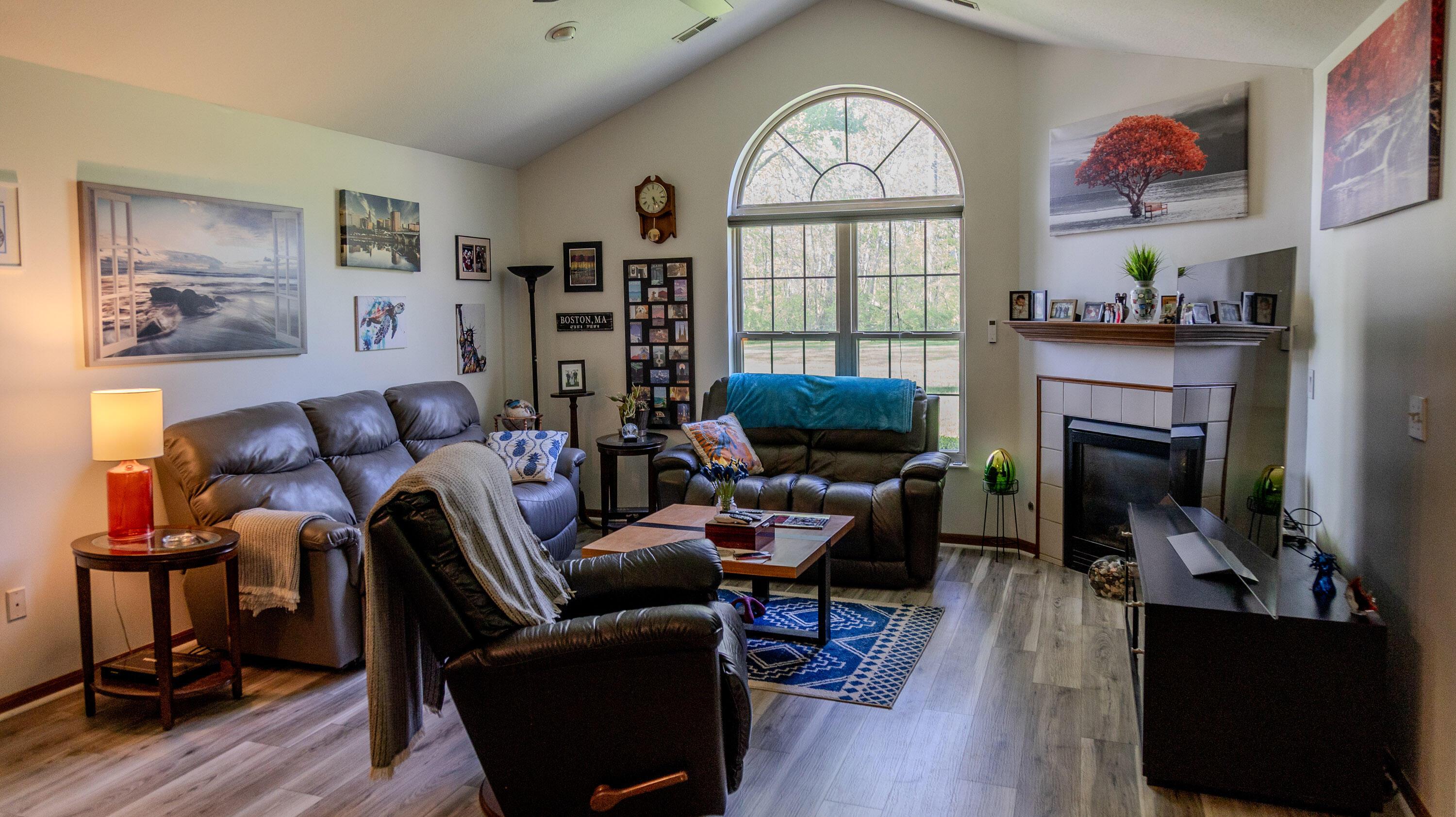 202 Collier Ridge Drive, Columbus, Ohio image 6
