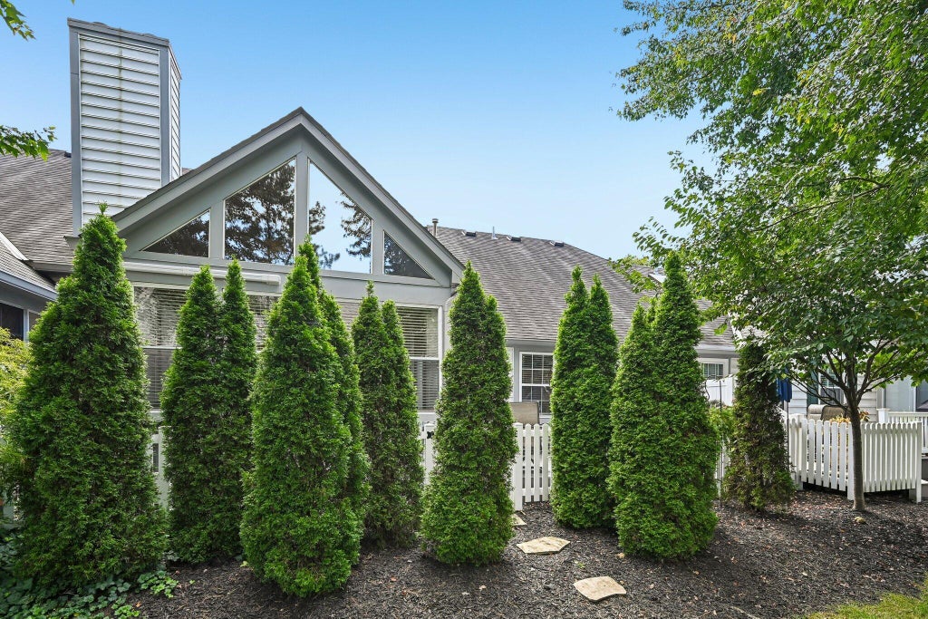 Photo of 6423 Upper Lake Circle, Westerville, OH 43082 (MLS # 226034778)