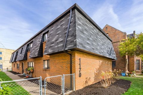 Photo of 1170 Bryden Road, Columbus, OH 43205 (MLS # 226005242)