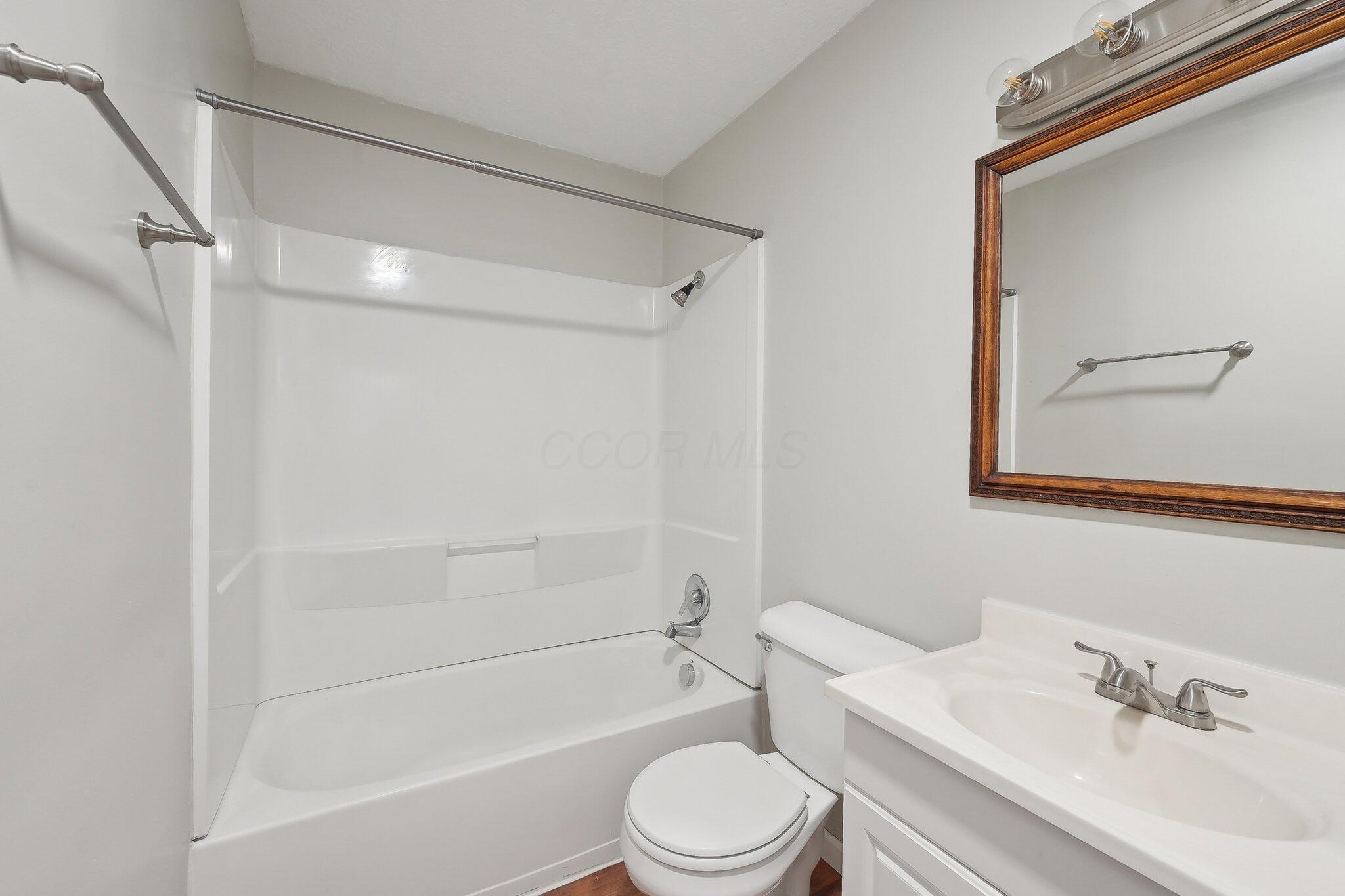 4246 Kerr Drive, Hilliard, Ohio image 7